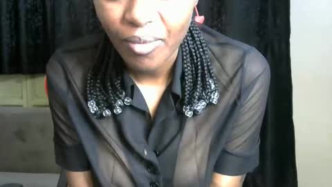 Snapshot of sassy_lyne chatting on April 2026 05:43:02 AM sassy_lyne online show from April 2026 05:43:02 AM