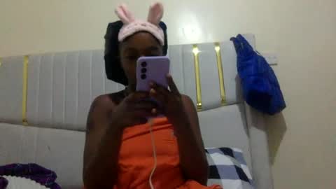 Snapshot of sassylilmama chatting on June 2026 05:22:01 PM sassylilmama online show from June 2026 05:22:01 PM