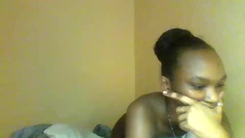 Snapshot of sasy_tina chatting on February 2026 10:25:01 AM Tina online show from February 2026 10:25:01 AM