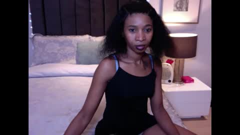 Snapshot of sasyylissaa chatting on May 2026 12:02:01 PM sasyylissaa online show from May 2026 12:02:01 PM