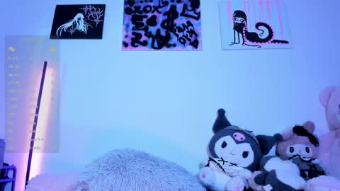    im expecting 300 thumbs up on my altar online show from May 2026 01:02:04 AM
