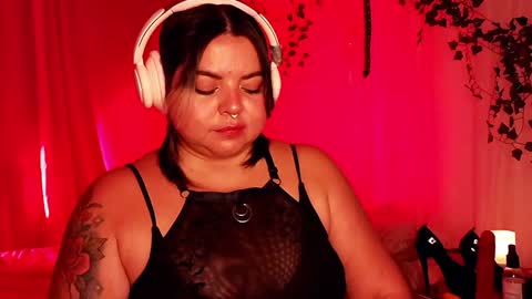 Gina George online show from December 2024 12:19:01 AM