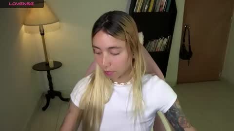 I AM JENN  online show from January 2026 03:11:02 AM