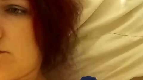 Snapshot of saucybear666 chatting on January 2025 12:14:02 AM SnowBunny online show from January 2025 12:14:02 AM