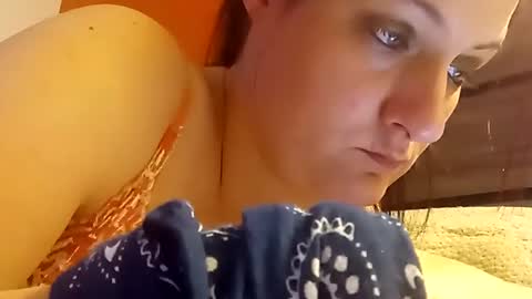 Snapshot of saucybear666 chatting on February 2025 01:32:01 AM SnowBunny online show from February 2025 01:32:01 AM