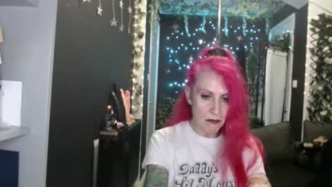 SaucySky online show from November 2025 09:59:02 PM