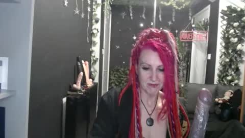 SaucySky online show from January 2026 09:13:01 AM