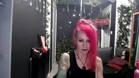 SaucySky online show from March 2026 09:07:01 PM