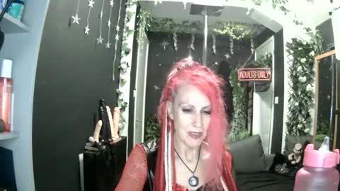 SaucySky online show from April 2026 08:56:01 PM