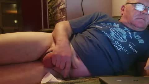 Snapshot of saugeil123 chatting on February 2026 09:34:01 PM saugeil123 online show from February 2026 09:34:01 PM