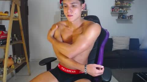 Snapshot of saulomiralles chatting on August 2026 01:31:02 AM Saulo online show from August 2026 01:31:02 AM