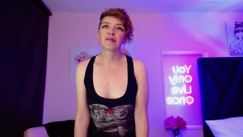 lilith online show from December 2025 08:28:02 PM