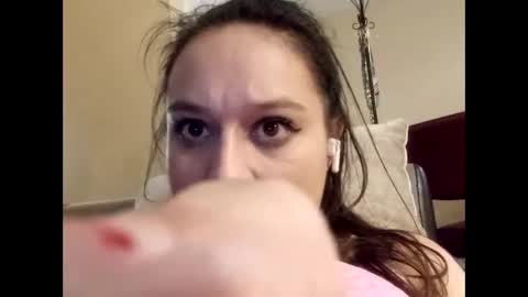 Snapshot of savagerager chatting on October 2025 10:25:01 AM SavageRager online show from October 2025 10:25:01 AM