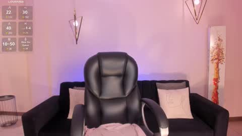 S a v a n n a h  online show from March 2025 06:22:02 PM