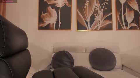 S a v a n n a h  online show from November 2025 08:52:01 PM