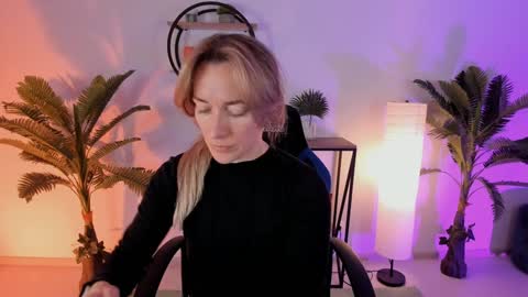 save the qween online show from February 2025 07:15:02 AM