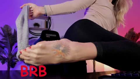 save the qween online show from February 2025 10:37:02 AM