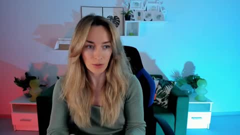 save the qween online show from February 2025 05:42:02 AM