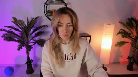 save the qween online show from February 2025 05:48:02 AM