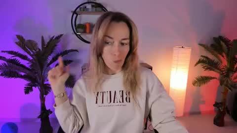 save the qween online show from March 2025 05:33:02 AM