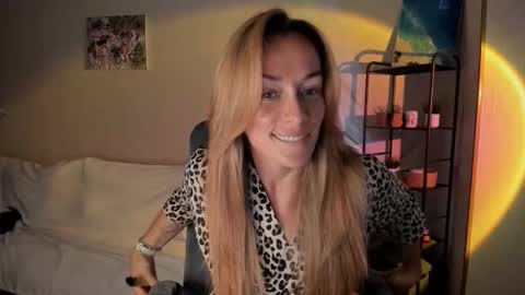 save the qween online show from September 2025 08:07:01 AM