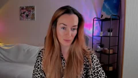 save the qween online show from November 2025 07:43:01 AM