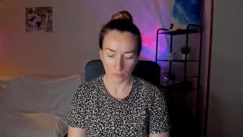 save the qween online show from December 2025 07:24:01 AM