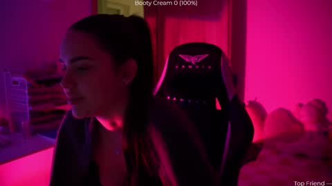 Naomi online show from January 2026 05:22:02 AM