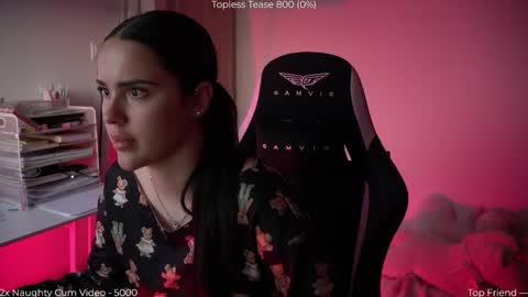 Naomi online show from April 2026 05:42:02 PM