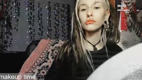 Snapshot of say_mary chatting on July 2026 03:18:02 PM pronoun she. name Mary. age 21. online show from July 2026 03:18:02 PM