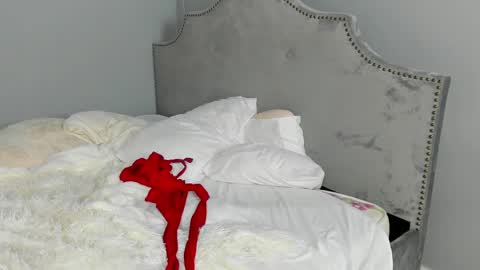 Sayuri online show from April 2026 07:45:01 AM