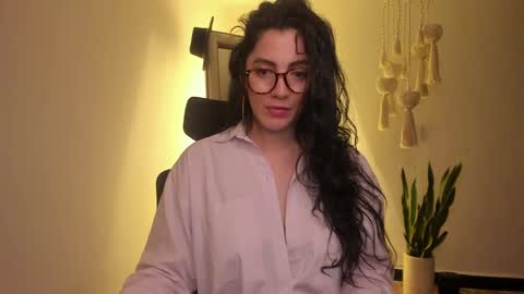 Venus online show from February 2025 01:17:02 PM