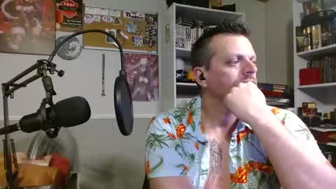 Snapshot of scarecrow2wm chatting on November 2025 03:45:02 AM Kent Clark online show from November 2025 03:45:02 AM