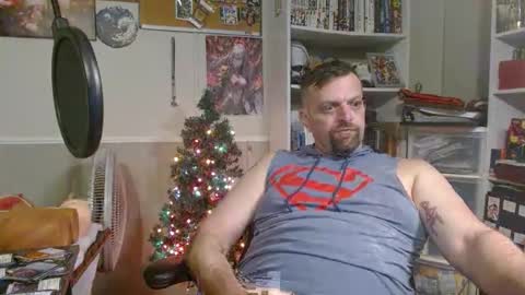 Snapshot of scarecrow2wm chatting on December 2025 01:02:02 AM Kent Clark online show from December 2025 01:02:02 AM