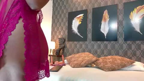 Snapshot of scarleetsmith chatting on March 2026 12:11:01 PM Scarleet online show from March 2026 12:11:01 PM