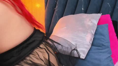 Snapshot of scarleett_jones chatting on December 2024 03:52:02 AM scarleett jones online show from December 2024 03:52:02 AM