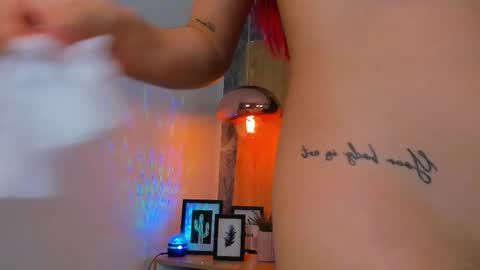 Snapshot of scarleett_jones chatting on February 2025 03:45:02 AM scarleett jones online show from February 2025 03:45:02 AM