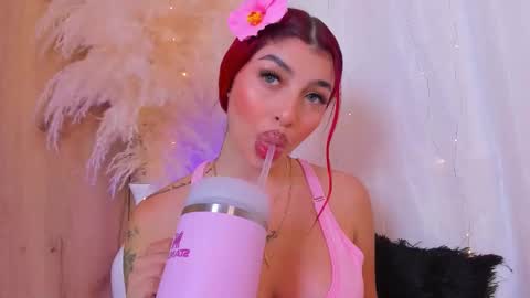 Snapshot of scarleett_jones chatting on October 2025 11:14:02 PM scarleett jones online show from October 2025 11:14:02 PM