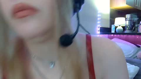 Scarlet Carnal -  online show from February 2025 10:31:02 PM