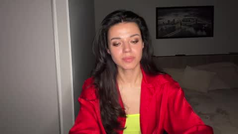 Snapshot of scarlet_daisy_ chatting on May 2026 07:04:02 AM Sophie online show from May 2026 07:04:02 AM
