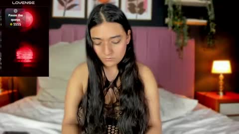 Snapshot of scarlet_dh chatting on June 2026 11:29:02 PM Claudia online show from June 2026 11:29:02 PM