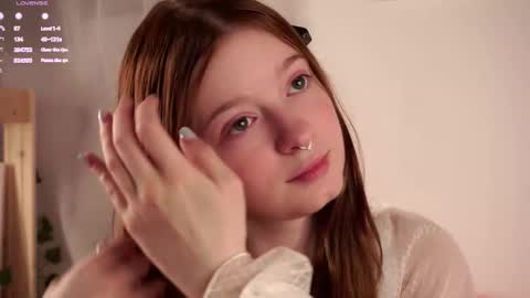 scarlet_fever10 online show from October 2025 12:34:02 PM