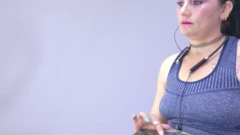 Snapshot of scarlet_hiit chatting on June 2026 04:18:02 AM scarlet_hiit online show from June 2026 04:18:02 AM