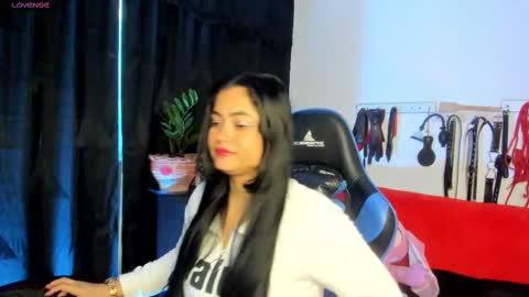 scarlet taylor kennedy online show from February 2025 11:10:02 PM