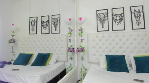 Snapshot of scarlet_stan22 chatting on January 2025 11:12:02 AM Isa online show from January 2025 11:12:02 AM