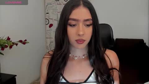 SCARLET online show from October 2025 04:04:02 AM