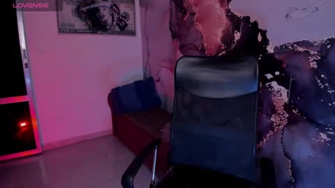 SCARLET online show from November 2025 03:54:01 AM