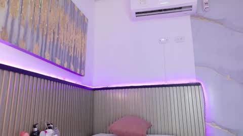 scarlet_vixen_ online show from March 2026 02:25:02 PM