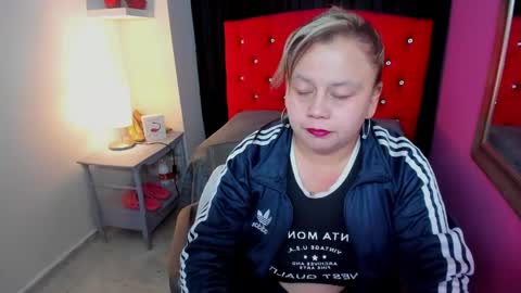 ScarletBigTitties online show from April 2026 11:45:02 AM