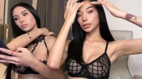 ur sweetest scarlet online show from April 2026 01:39:01 PM